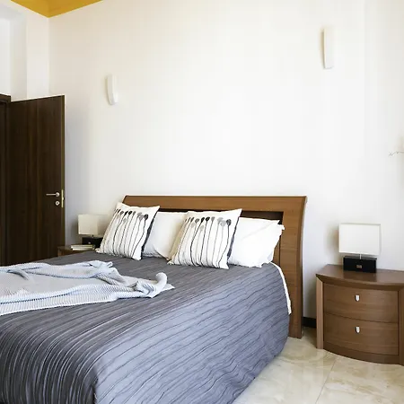 Porta Genova - Rentclass Fedora Apartament *